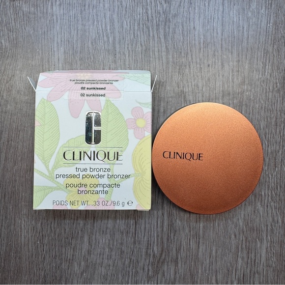 Clinique True Bronze Pressed Powder Bronzer 02 Sunkissed 9.6g - Picture 2 of 4